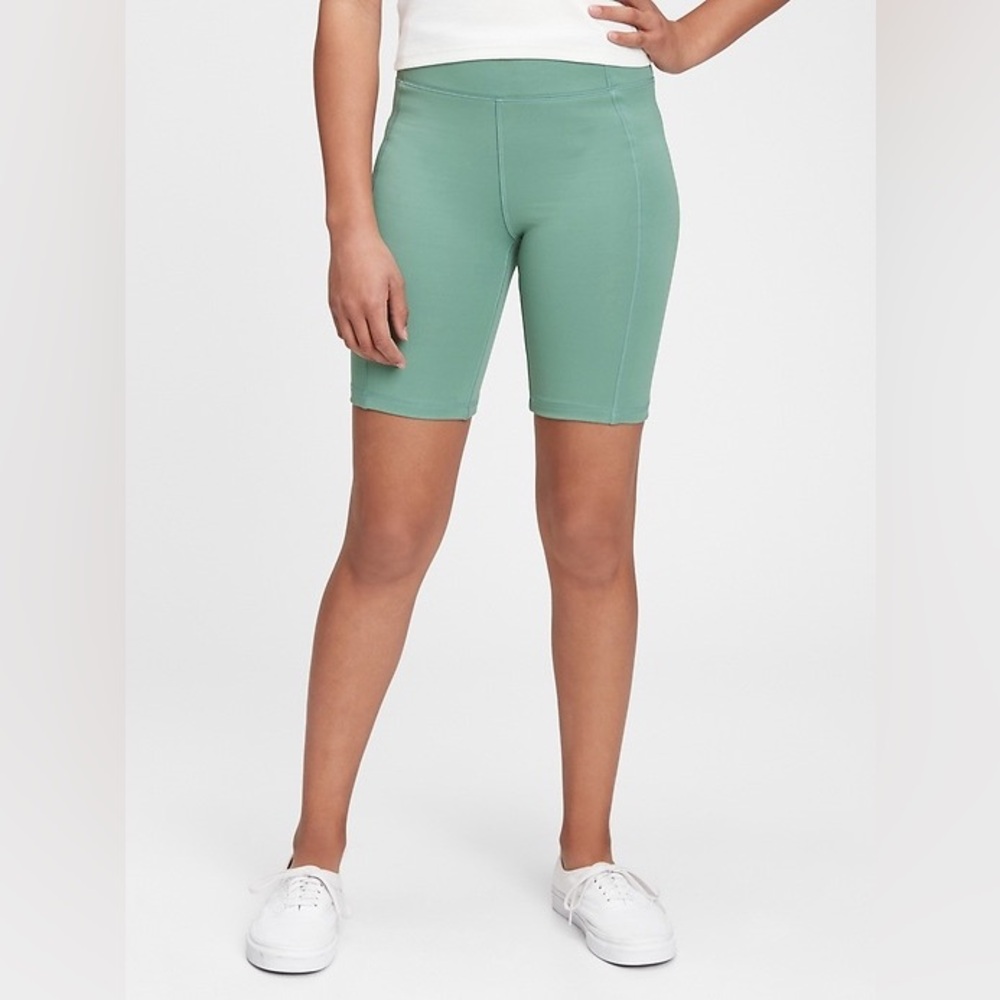 GAP TEEN BIKER SHORTS SAGE GREEN NWOT